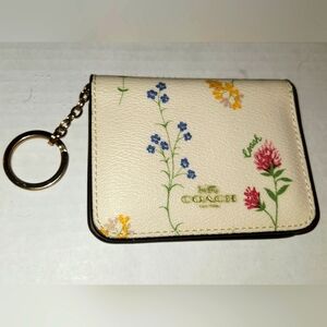 EUC Coach Spaced Wildflower Snap ID Wallet Floral Flowers Keychain CHALK